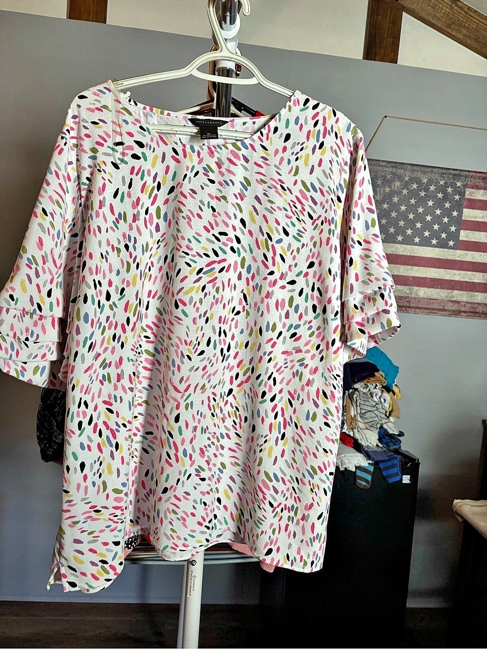 INVESTMENTS Abstract Print Tunic White & Pink XL